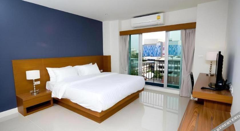 Pannapat Place Khách sạn 3*